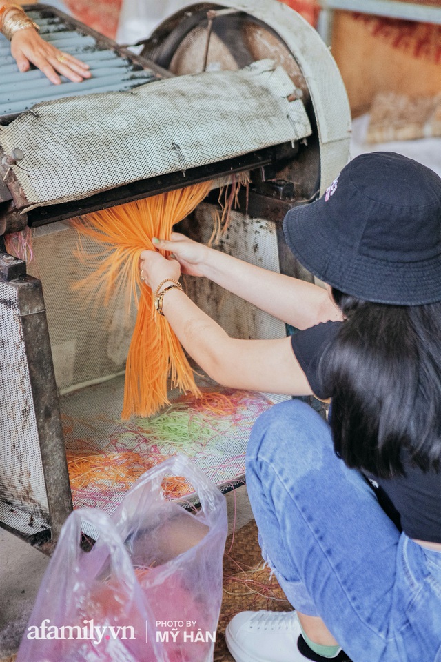 Pizza noodles - the unique patented dish of a family of 3 generations of noodle making in the West, earning tens of millions per day, helping to raise children to study in the US - Photo 21.