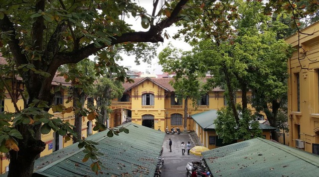  Hà Nội có 1 trường đại học danh giá: Muốn thi đỗ phải học cực trâu, kiến trúc thì đẹp thôi rồi, chẳng khác nào lâu đài cổ - Ảnh 14.