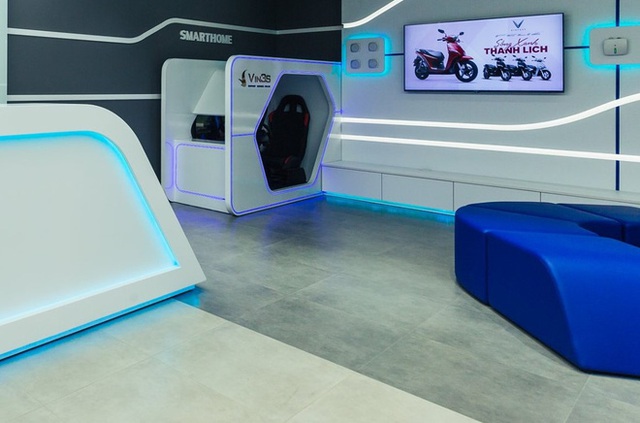  Bên trong loạt showroom xe máy điện VinFast kết hợp trung tâm trải nghiệm Vin3S “xịn xò” - Ảnh 9.