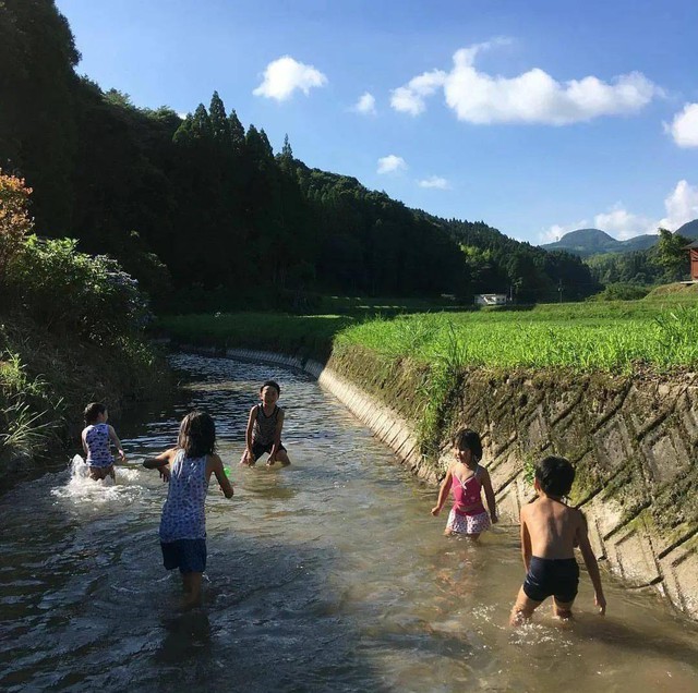 Từ thành phố chuyển về nông thôn ở nhà gỗ, gia đình Nhật Bản biến cuộc sống bình thường trở thành thiên đường! - Ảnh 17.