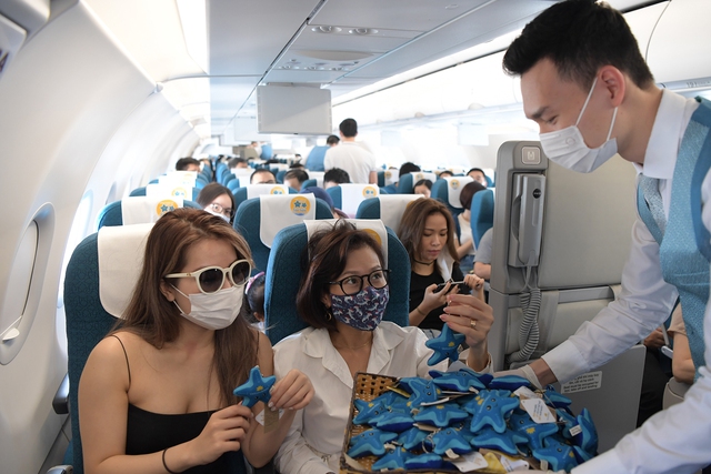 Dư luận “dậy sóng” vì sao biển chết khô tại Phú Quốc, Vietnam Airlines tung luôn chiêu marketing cao tay! - Ảnh 2.
