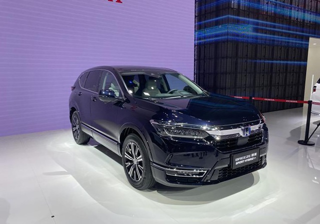 1,3 lít xăng đi 100km, mẫu ô tô uống ít xăng hơn cả xe máy có gì? - Ảnh 9. 1,3 lít xăng đi 100km, mẫu ô tô uống ít xăng hơn cả xe máy có gì? - Ảnh 9.
