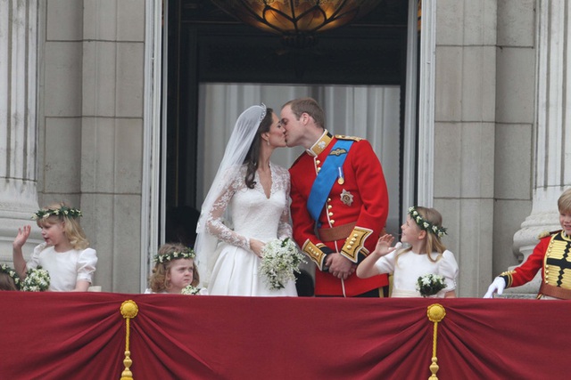  10 năm hôn nhân ngọt ngào của Hoàng tử William và Công nương Kate  - Ảnh 4.