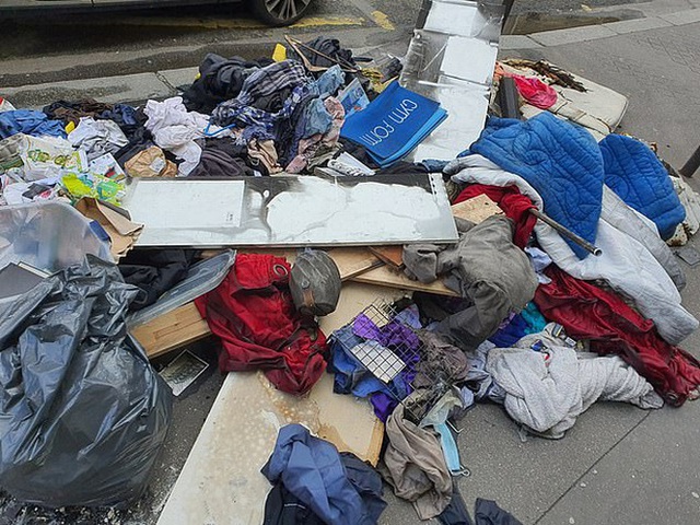 Những hình ảnh gây sốc cho thấy thành phố Paris hoa lệ ngập trong rác khiến cộng đồng mạng thất vọng tràn trề, chuyện gì đang xảy ra? - Ảnh 3.