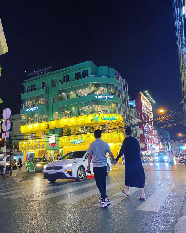 Cuộc sống “bỉm sữa” của Cường Đô La và Đàm Thu Trang: Từ tay chơi “siêu xe” có tiếng đến ông bố “quần đùi, áo phông” chăm con thay vợ  - Ảnh 18.