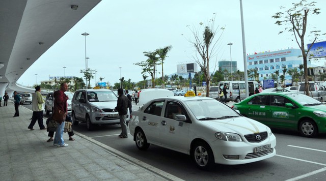 Đà Nẵng yêu cầu dừng hoạt động taxi, xe ôm, giao hàng… từ 6h ngày 17/5 - Ảnh 1.