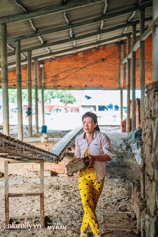 NGÔI LÀNG ĐỎ dài tận 30km với hơn 100 năm tuổi ở miền Tây khiến người ta phải thốt lên NHƯ KỲ QUAN THẾ GIỚI, đẹp và mê hoặc một cách khủng khiếp! - Ảnh 23.