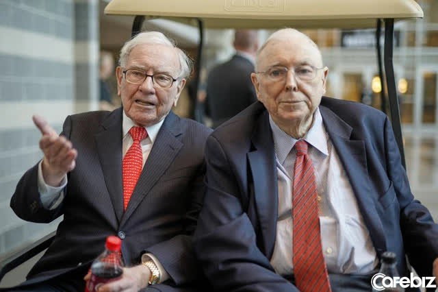 Warren Buffett và Charles Munger không cãi nhau trong suốt 62 năm: Thế giới ghen tị với sự giàu có của họ, tôi ghen tị với trí tuệ của họ - Ảnh 1.