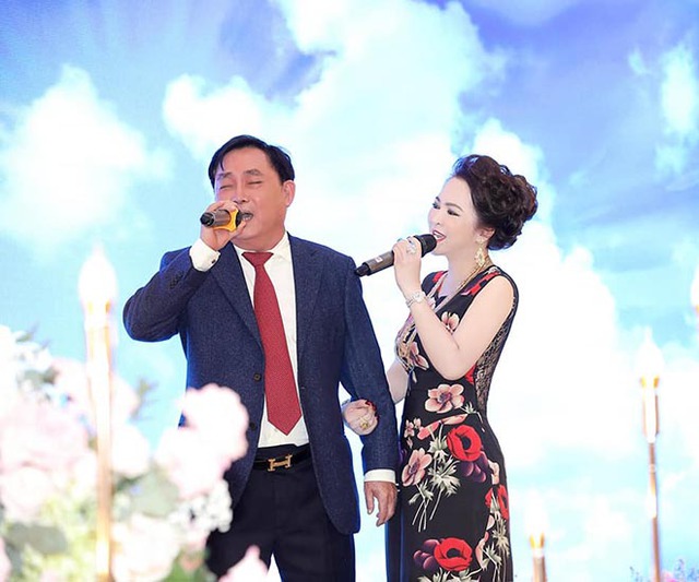 Yêu ca múa, thích livestream - rò rỉ hình ảnh vô tư của đại gia Phương Hằng khác hẳn lúc gay gắt đấu tố - Ảnh 4.