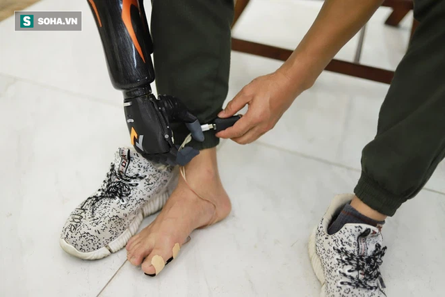  3 lần tự tử của chàng trai Hà Nội và cánh tay robot Made in Vietnam giá rẻ giúp người khuyết tật thành siêu anh hùng - Ảnh 8.