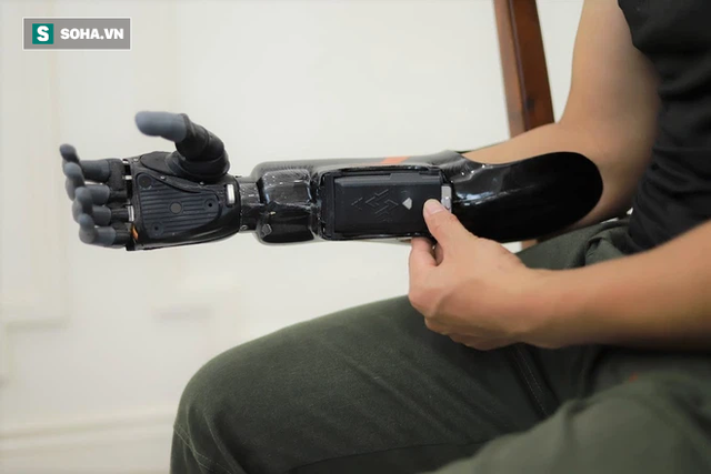  3 lần tự tử của chàng trai Hà Nội và cánh tay robot Made in Vietnam giá rẻ giúp người khuyết tật thành siêu anh hùng - Ảnh 10.