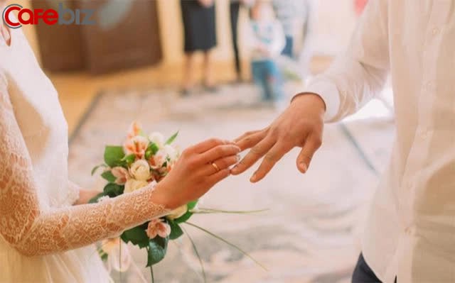 Lời khuyên của người đàn ông 40 tuổi tái hôn, kết hôn với ai quả thực khác, môn đăng hộ đối quả thực quan trọng - Ảnh 2.