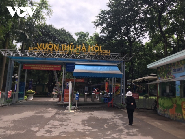  Công viên ở Hà Nội đồng loạt đóng cửa phòng chống dịch Covid-19 - Ảnh 15.