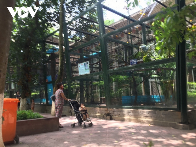  Công viên ở Hà Nội đồng loạt đóng cửa phòng chống dịch Covid-19 - Ảnh 17.