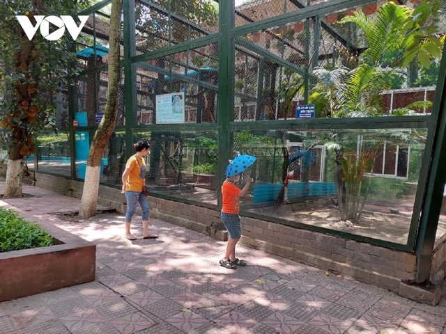  Công viên ở Hà Nội đồng loạt đóng cửa phòng chống dịch Covid-19 - Ảnh 18.