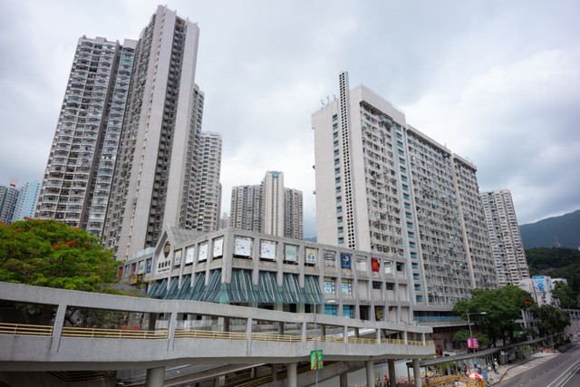 Các cặp vợ chồng trẻ ở Hong Kong, Trung Quốc “tranh nhau” mua nhà vì sợ tăng giá, căn hộ 14,2m² giá bán tới 9,5 tỷ đồng - Ảnh 3.