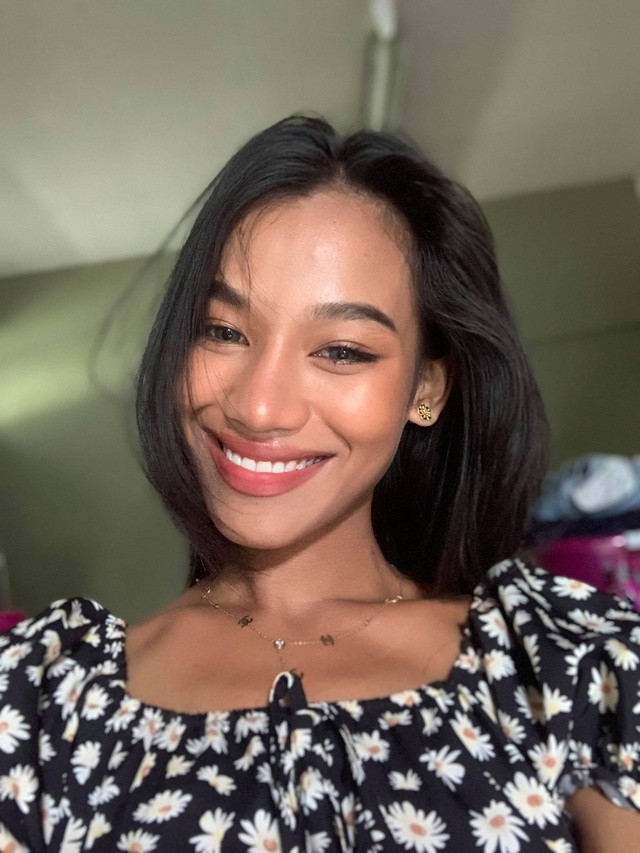 Ai rồi cũng bán hàng online thôi: Miss Grand Thailand 2020 livestream bán cơm cháy, son môi giữa mùa dịch - Ảnh 4. Ai rồi cũng bán hàng online thôi: Miss Grand Thailand 2020 livestream bán cơm cháy, son môi giữa mùa dịch - Ảnh 4.