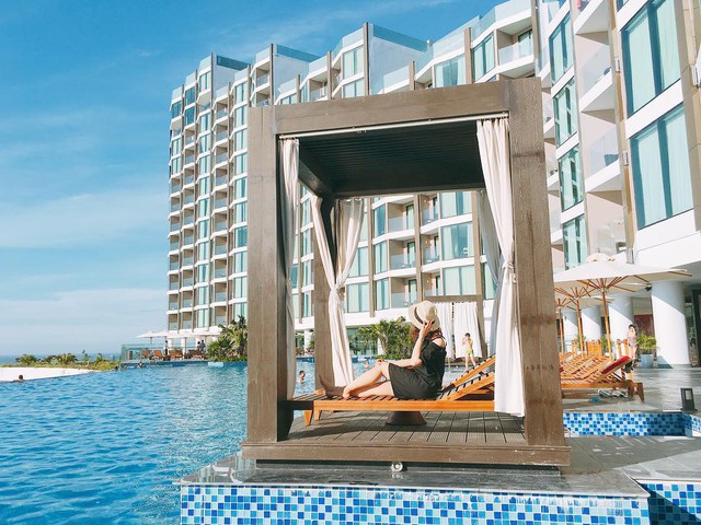Bắt trend Staycation giữa thời giãn cách: Gia đình Việt săn kỳ nghỉ 5 sao tại resort gần nhà - Ảnh 3. Bắt trend Staycation giữa thời giãn cách: Gia đình Việt săn kỳ nghỉ 5 sao tại resort gần nhà - Ảnh 3.