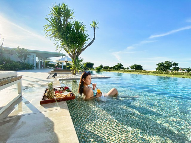 Bắt trend Staycation giữa thời giãn cách: Gia đình Việt săn kỳ nghỉ 5 sao tại resort gần nhà - Ảnh 4. Bắt trend Staycation giữa thời giãn cách: Gia đình Việt săn kỳ nghỉ 5 sao tại resort gần nhà - Ảnh 4.