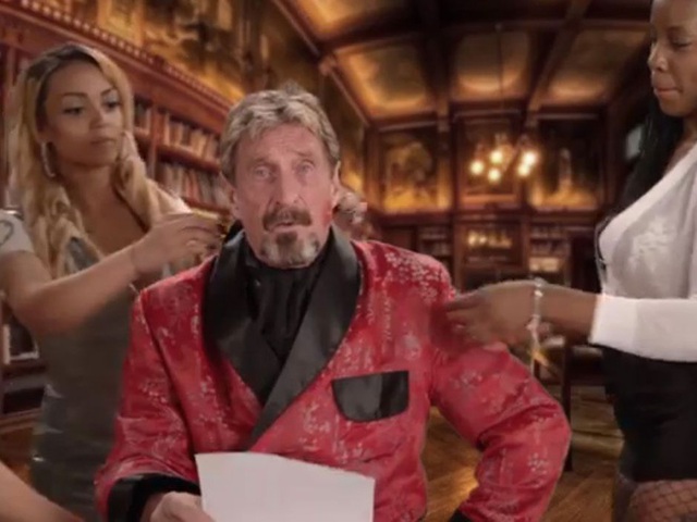 Người bơm thổi tiền mã hóa một thời John McAfee bị phát hiện chết trong tù - Ảnh 2.