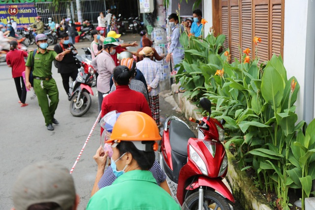  Chuyện cái tủ lạnh thấy thương bỗng xuất hiện giữa Sài Gòn: Nếu người dân có ý thức hơn thì tốt quá - Ảnh 18.