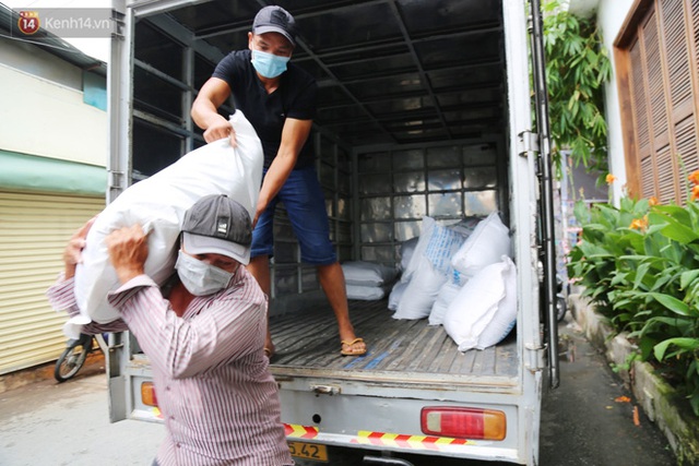  Chuyện cái tủ lạnh thấy thương bỗng xuất hiện giữa Sài Gòn: Nếu người dân có ý thức hơn thì tốt quá - Ảnh 4.