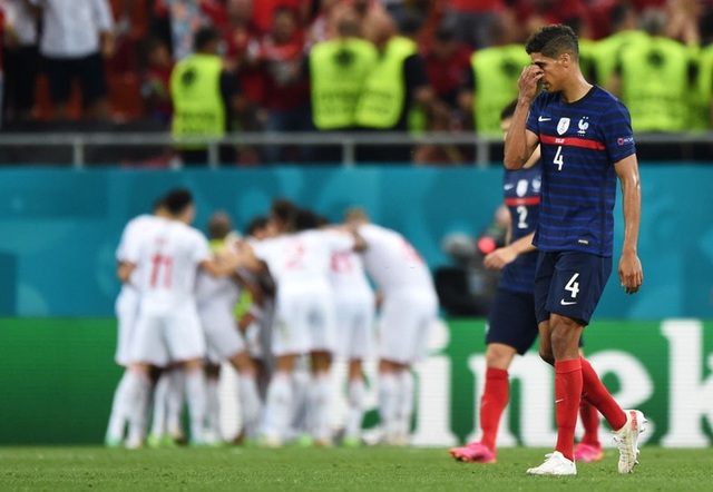 Kết quả Pháp vs Thụy Sĩ: Pogba siêu phẩm, Benzema cú đúp, Pháp gục ngã đau đớn trên chấm luân lưu - Ảnh 16.