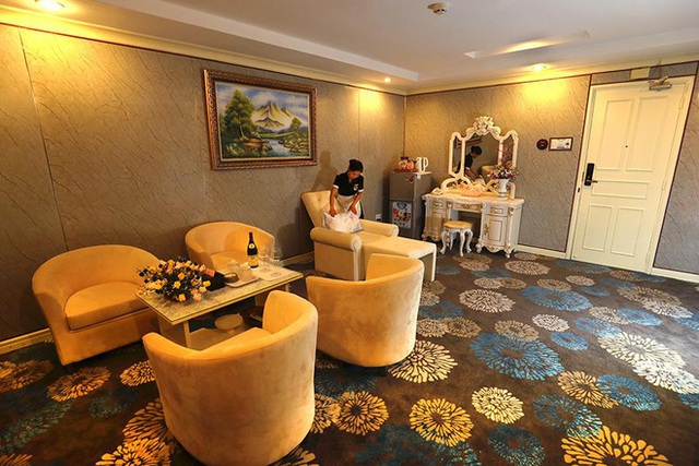  Bên trong khách sạn sạch không 1 hạt bụi của đại gia Phương Hằng tại khu Đại Nam - Ảnh 7.