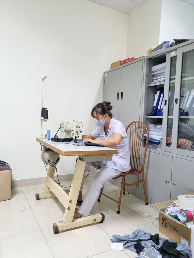  Phát minh vừa rẻ vừa tiện giúp các y bác sỹ ở Bắc Giang chống cái nóng cháy da thịt - Ảnh 8.