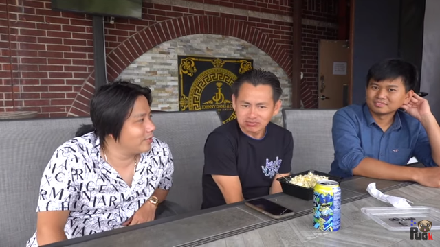 4 chiêu móc túi khách hàng đỉnh cao của vua kim hoàn Johnny Đặng khiến chưa đầy 1 tiếng, Khoa Pug mất 1 tỷ đồng! - Ảnh 1. 4 chiêu móc túi khách hàng đỉnh cao của vua kim hoàn Johnny Đặng khiến chưa đầy 1 tiếng, Khoa Pug mất 1 tỷ đồng! - Ảnh 1.