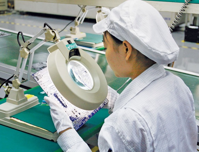  Việt Nam được rót thêm 101 triệu USD từ ông lớn sản xuất linh kiện cho Apple - Ảnh 2.
