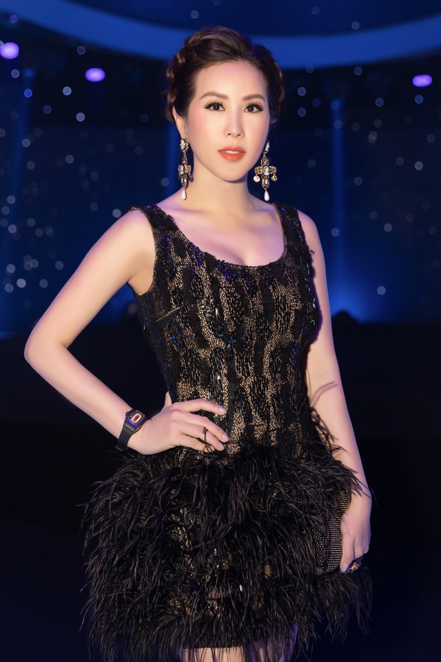 Giữa drama với Vy Oanh, Hoa hậu Thu Hoài bị đào lại lùm xùm về danh hiệu Hoa hậu trong quá khứ  - Ảnh 2.