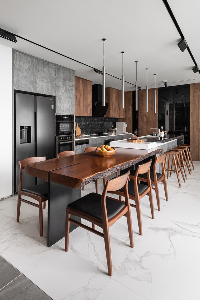  Vợ chồng 9X chi 5 tỷ cải tạo penthouse, dành hẳn 150m2 làm khu vườn trên cao để chill tại gia  - Ảnh 12.