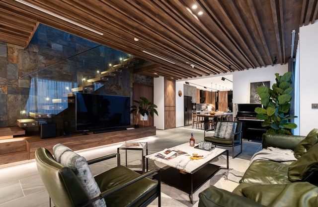  Vợ chồng 9X chi 5 tỷ cải tạo penthouse, dành hẳn 150m2 làm khu vườn trên cao để chill tại gia  - Ảnh 3.