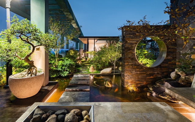  Vợ chồng 9X chi 5 tỷ cải tạo penthouse, dành hẳn 150m2 làm khu vườn trên cao để chill tại gia  - Ảnh 26.