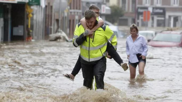  Đức, Bỉ bàng hoàng vì lũ lụt chưa từng thấy  - Ảnh 5.