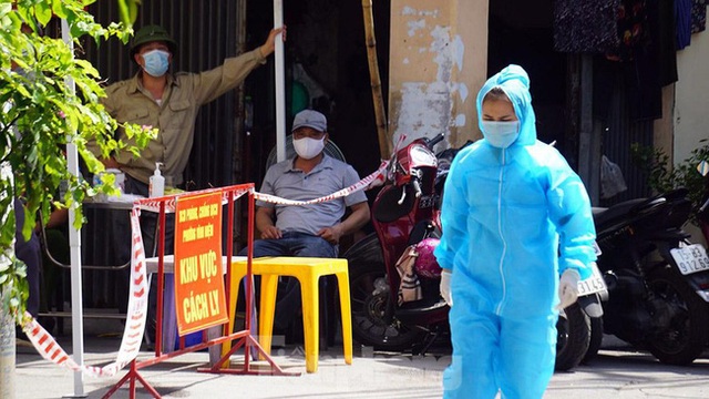 Người phụ nữ bán rau ở Hưng Yên dương tính SARS-CoV-2 sau 7 lần xét nghiệm - Ảnh 1.