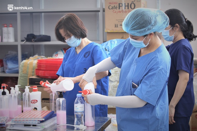  Ảnh: Cận cảnh bệnh viện Dã chiến số 1 điều trị bệnh nhân COVID-19 ở Đà Nẵng - Ảnh 25.