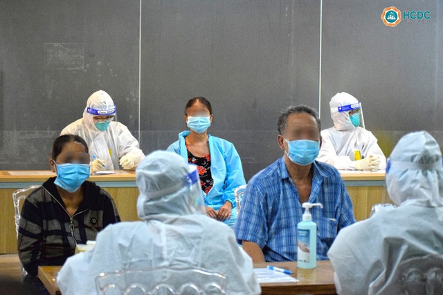  Bệnh viện dã chiến ở Thuận Kiều Plaza chính thức tiếp nhận, điều trị bệnh nhân Covid-19 - Ảnh 9.