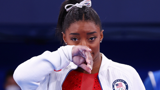 Biểu tượng thể thao Mỹ gây chấn động khi bỏ cuộc ở Olympic Tokyo 2020: Giọt nước mắt sau bao năm kìm nén từ quá khứ bị lạm dụng tình dục - Ảnh 11.