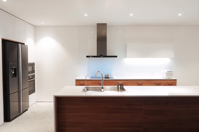  Vợ chồng 8X xây nhà 3,5 tỷ tại Long Biên: Bên ngoài là khối hộp cao 9m nhưng trong nhà lại ngập nắng chill bất ngờ - Ảnh 17.