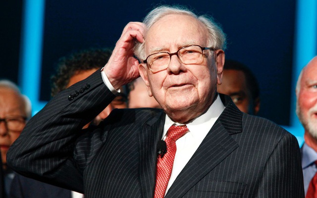 Đầu tư không bao giờ lỗ, Warren Buffett tiết lộ triết lý tư duy đỉnh cao: Điều quan trọng nhất của một nhà đầu tư là KHÍ CHẤT chứ không phải TRÍ TUỆ - Ảnh 2.