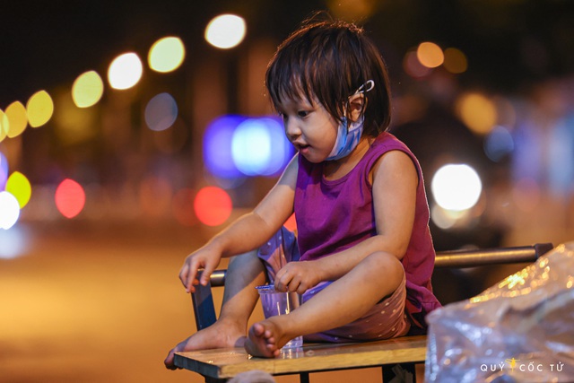 Rưng rưng Sài Gòn trước giờ G: GIÃN CÁCH MÀ KHÔNG XA CÁCH  - Ảnh 3.