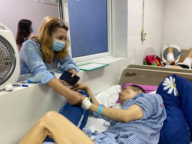  Chuyện tình cổ tích ở Hà Nội: Người vợ Ukraine 20 năm chăm chồng Việt bị đột quỵ - Ảnh 8.