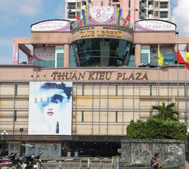Câu chuyện Thuận Kiều Plaza - nơi được trưng dụng là bệnh viện Dã Chiến ở Sài Gòn: Lột xác ngoạn mục sau 4 năm đổi chủ, kiến trúc khác lạ khiến ai đi qua cũng phải ngoái nhìn - Ảnh 8.