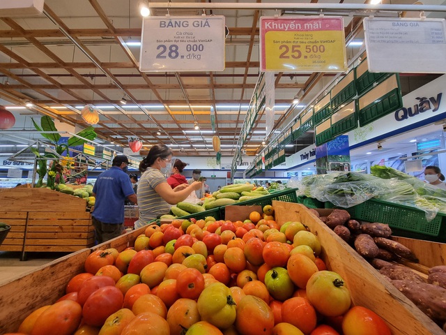  Đà Nẵng: Chính quyền đảm bảo cung ứng thực phẩm, dân vẫn đổ xô đi chợ từ 4h sáng - Ảnh 13.
