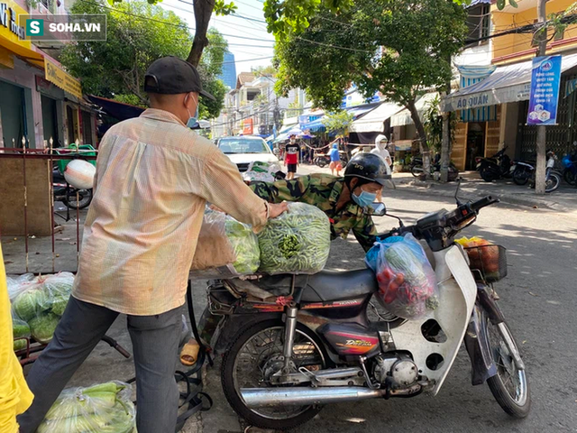  Đà Nẵng: Chính quyền đảm bảo cung ứng thực phẩm, dân vẫn đổ xô đi chợ từ 4h sáng - Ảnh 8.