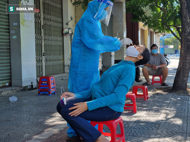  Cảnh tượng chưa từng thấy ở Đà Nẵng, đường phố không một bóng người - Ảnh 6.