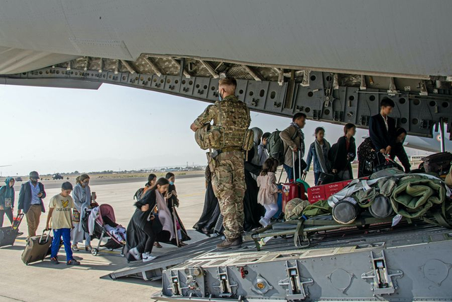  Taliban ra tối hậu thư với Mỹ-NATO: Bất ngờ với thời hạn chót - Ảnh 1.