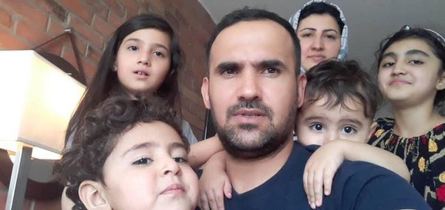 Hành trình người chồng đưa vợ cùng 4 con nhỏ chạy trốn khỏi Afghanistan: Tất cả chúng tôi đều khóc - Ảnh 1.